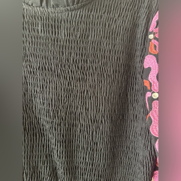 Women’s Entro Puff Embroidered Sleeve Size Small Black Dress with Pockets - Picture 4 of 6